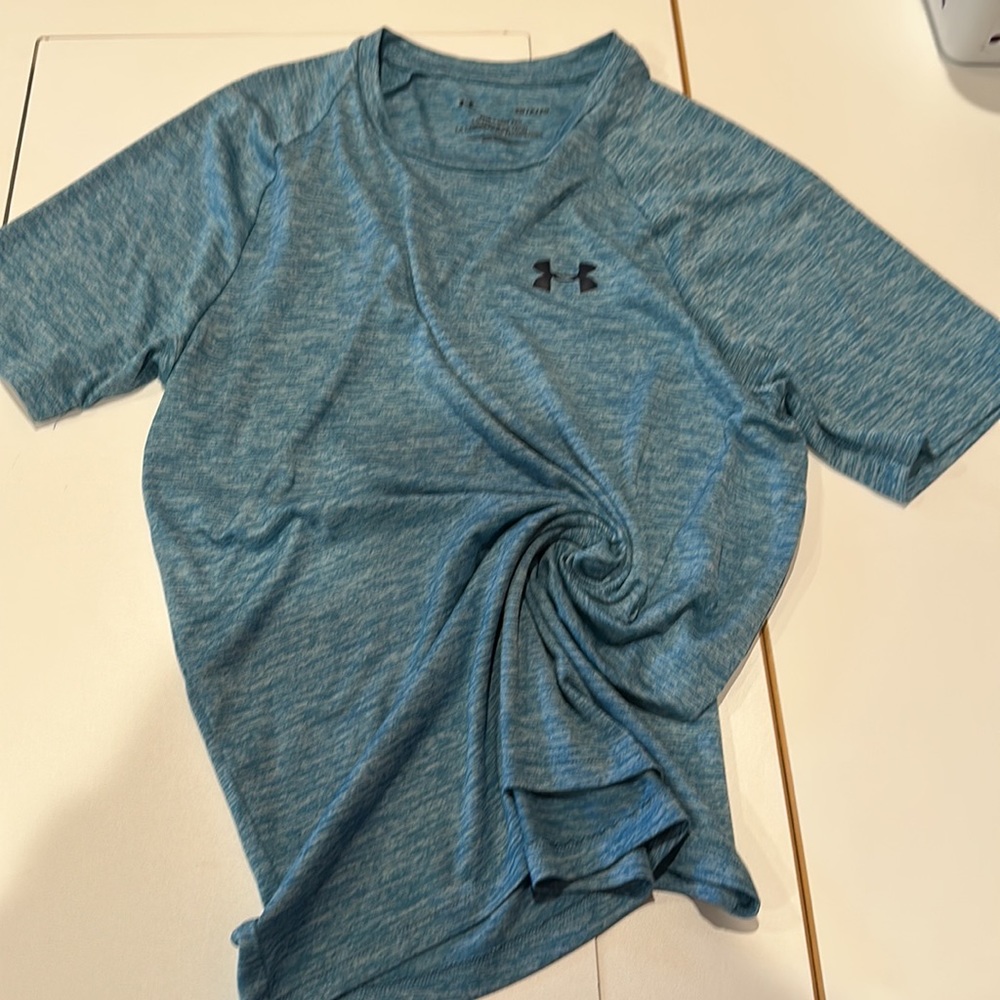 Under Armour. Tech tee. Men size small.